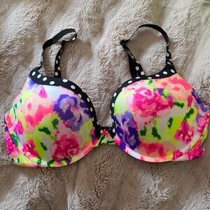 Pink by Victoria Secret Campus Push Up.